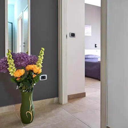 Bouganville House - 3* Triparni