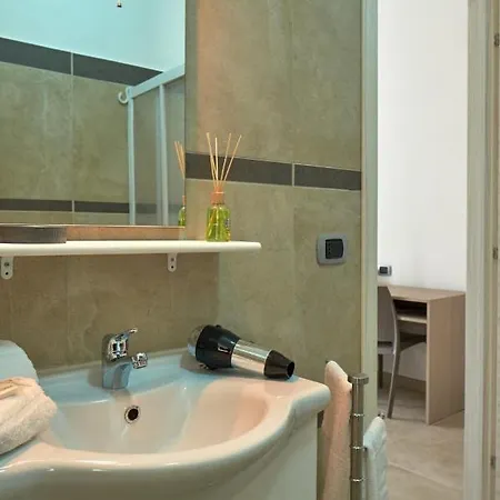 Bouganville House - Bed and breakfast