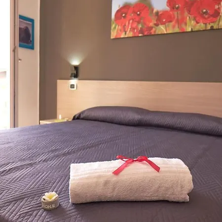 Bouganville House - Bed and breakfast