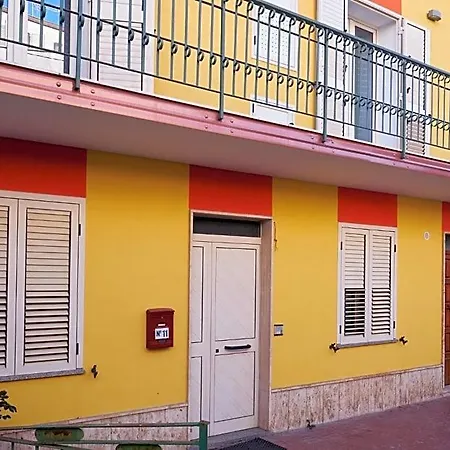 Bouganville House - 3* Triparni