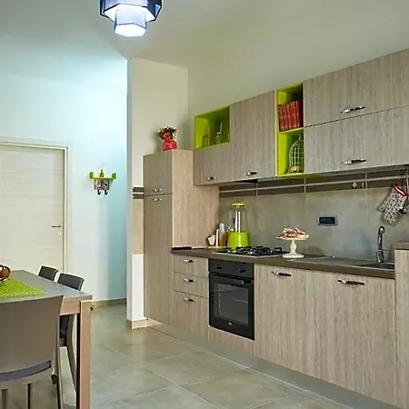 Bouganville House - Frühstückspension 3*